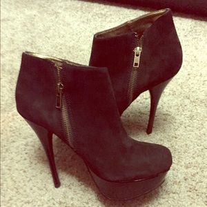 Steve Madden Ankle Bootie heels