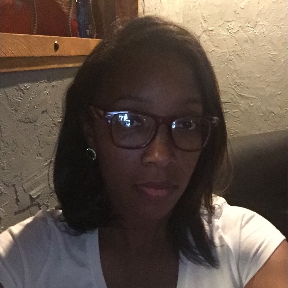 Meet your Posher, Davida