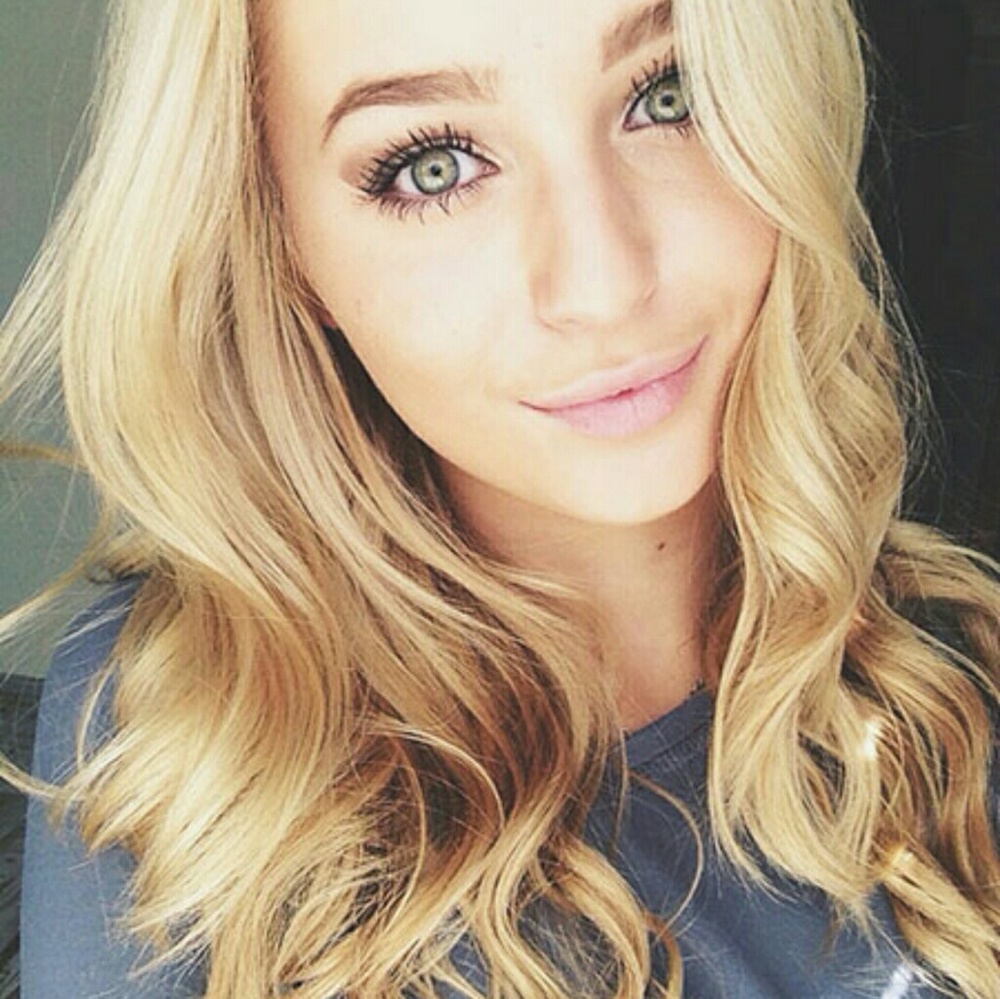 Meet your Posher, Macy