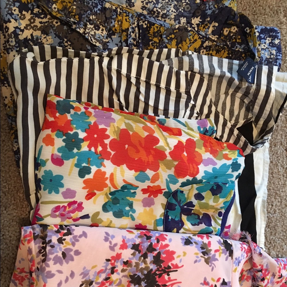 4 sleeveless women's tops!