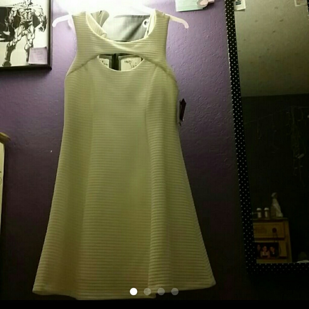 New White GUESS Business/party dress