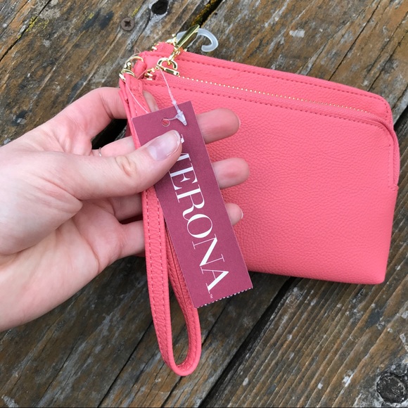 🌀WANT GONE🌀Merona wristlet ✨ - Picture 8 of 8