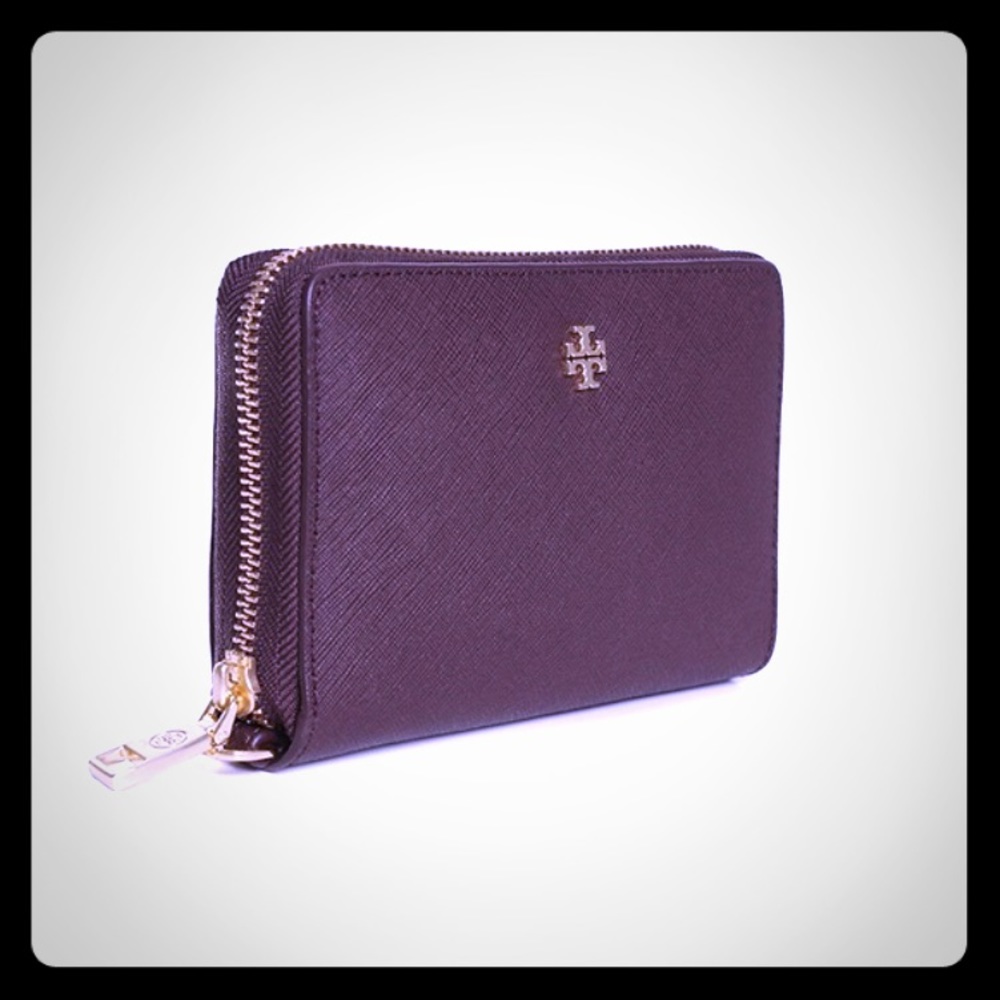 FREE SWAG with Tory Burch York-Multi-Task wallet