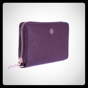 FREE SWAG with Tory Burch York-Multi-Task wallet