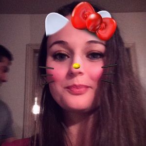 Meet your Posher, Dena