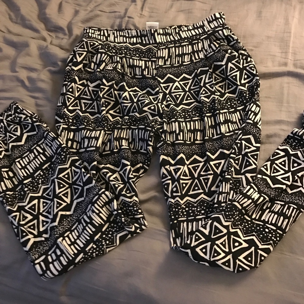 Black and white print joggers