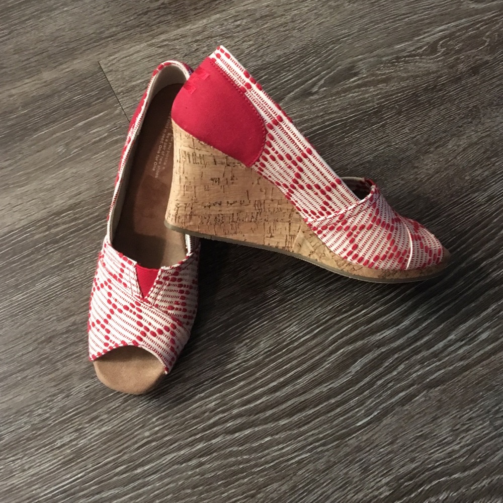 Toms wedges size 11