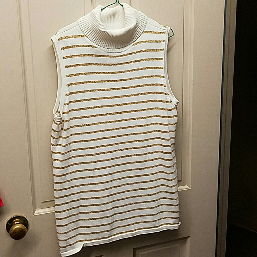 Sutton Studio Top - Size XL