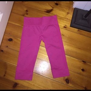 Lululemon high rise seamless flow crop