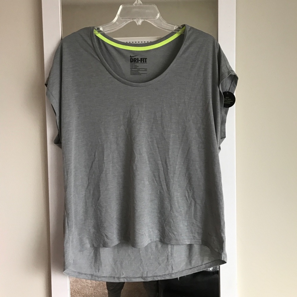 Loose Fit Nike Tee