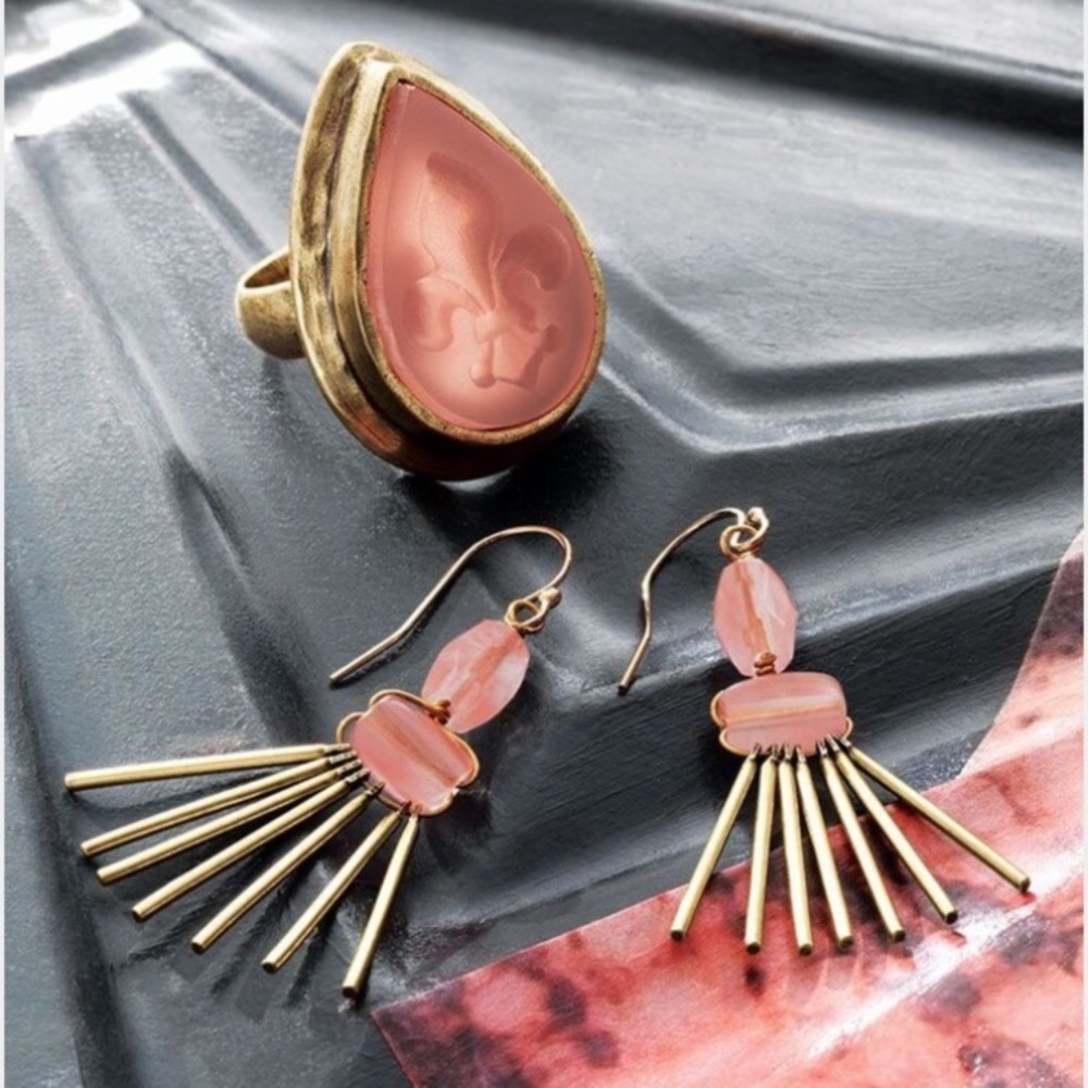 Silpada Sweet Pea Earrings NWT