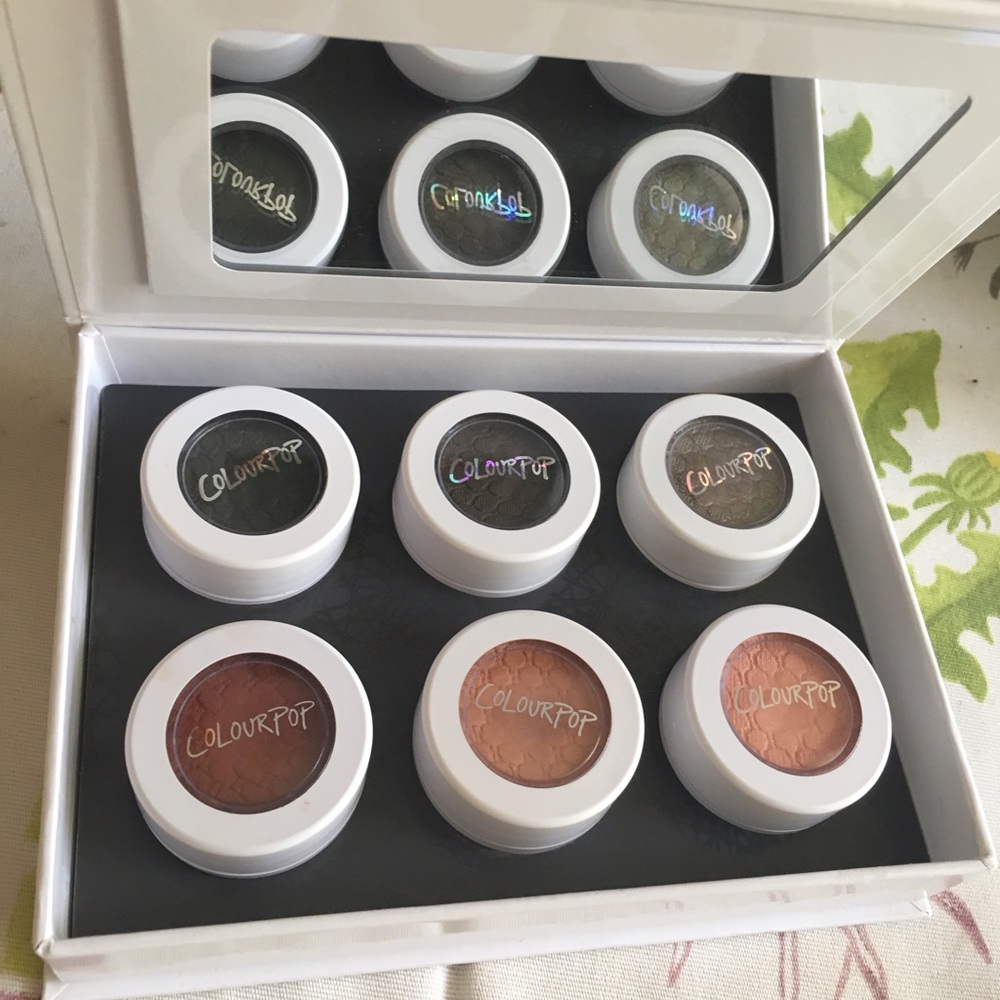 Colourpop eyeshadow set (LOVE A FLARE)