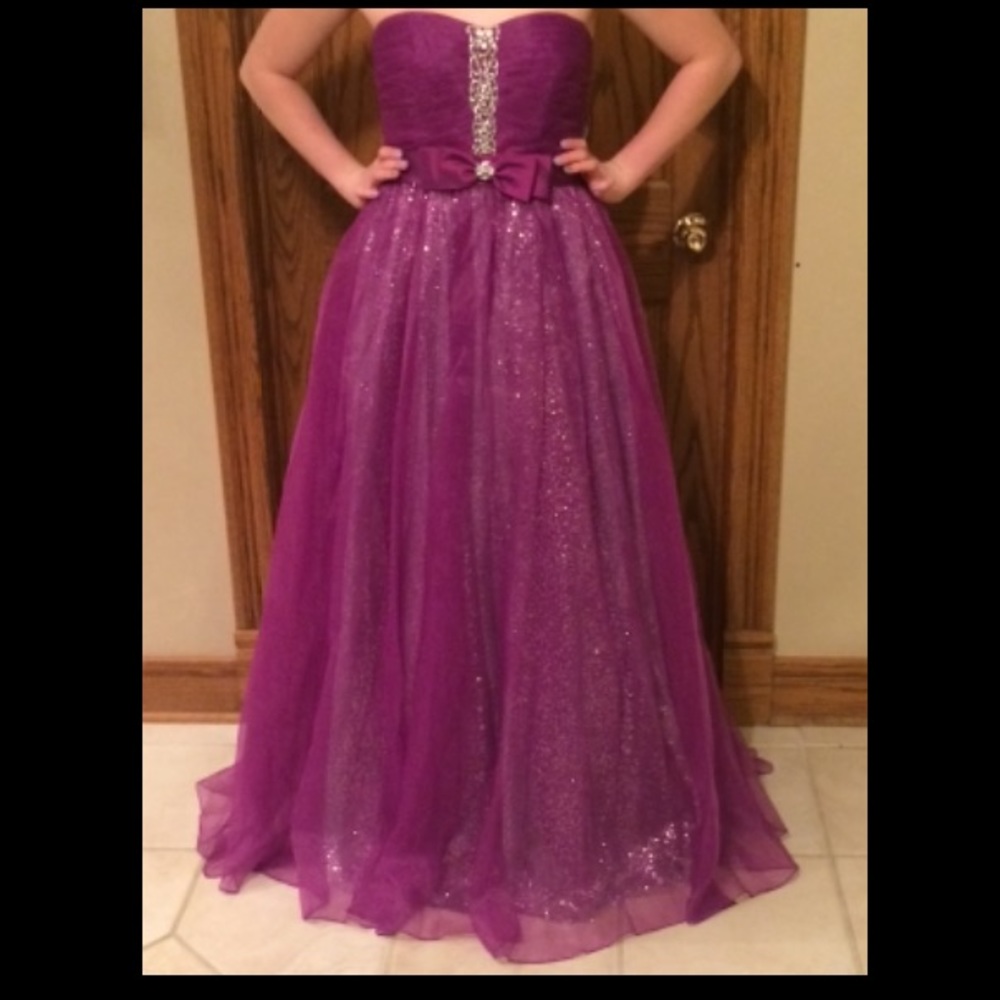 Purple prom dress!!