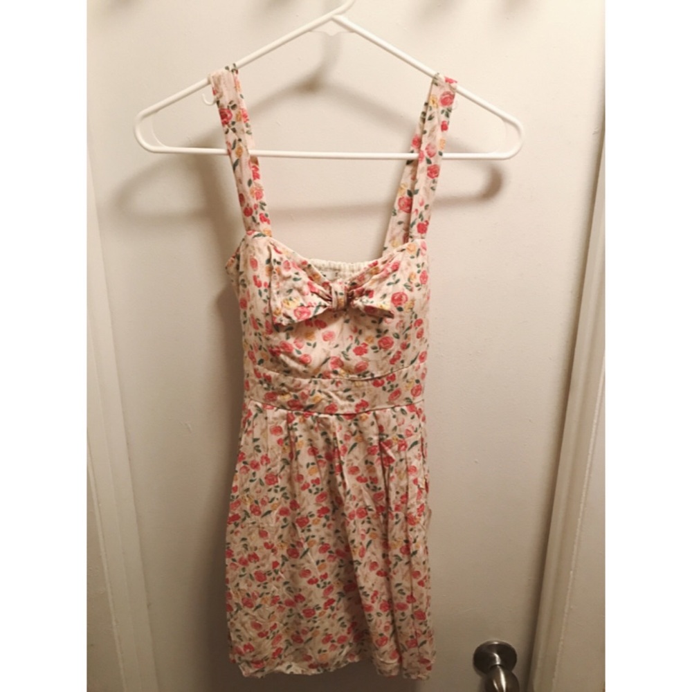 Papaya floral mini dress 👗
