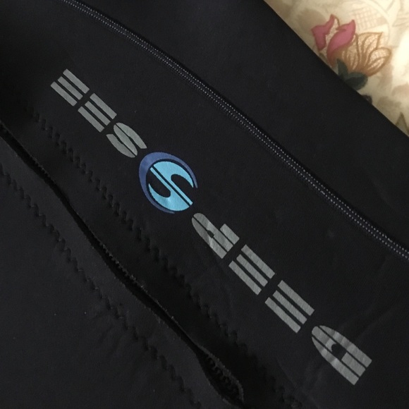 Kids Scuba Suit  !Speedo Water Shoes !bundle - Picture 8 of 8