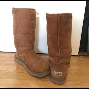 UGG Classic Tall Boots in Chestnut