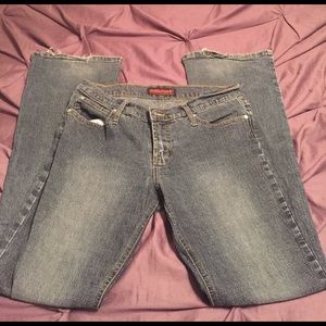 Dollhouse stretch jeans
