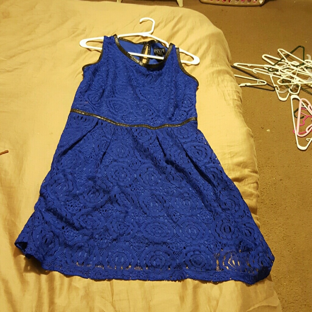 Blue short dress