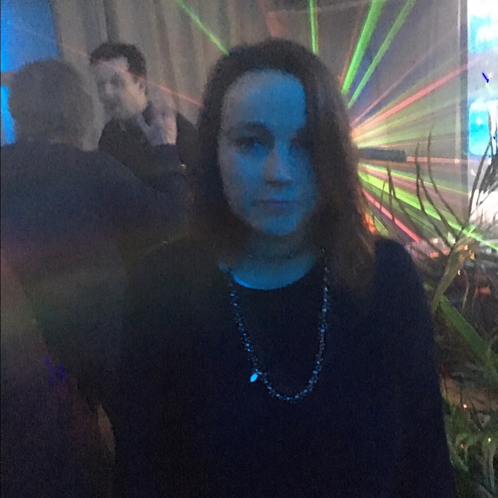 Meet your Posher, Petra