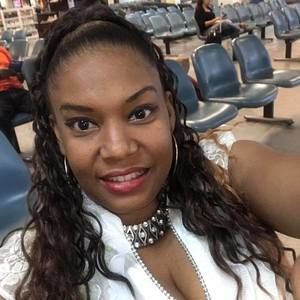 Meet your Posher, Lorena