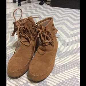Moccasin fringe booties