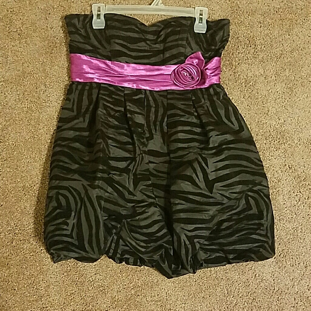 Black strapless dress with pink band