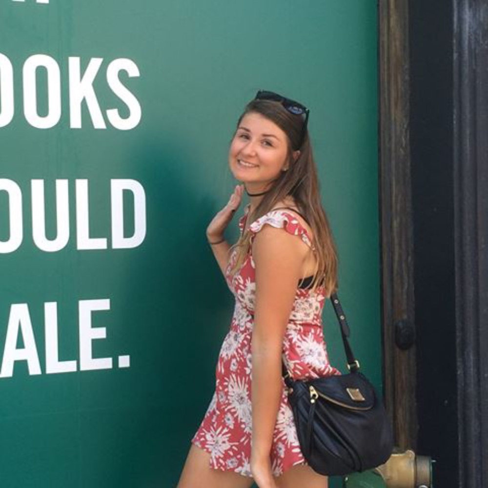 Meet your Posher, Haley