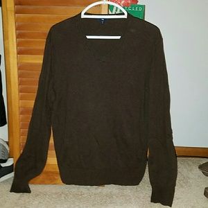 SOLD- GAP V-Neck Sweater