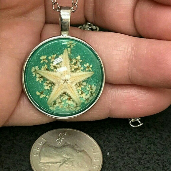 🌟HANDCRAFTED REAL STAR FISH RESIN TIBETAN SILVER NECKLACE CHARM  18" CHAIN🌟 - Picture 3 of 3