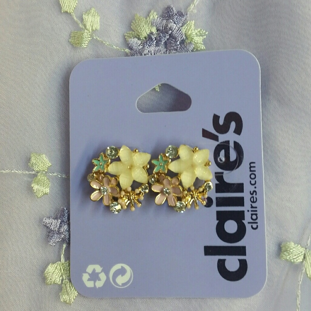 NEW Claires Pastel Floral Earings