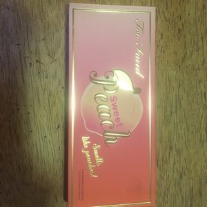 Too Faced Sweet Peach Palette