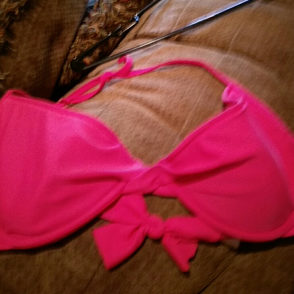American Eagle Bikini top NWT & n shipping bag.