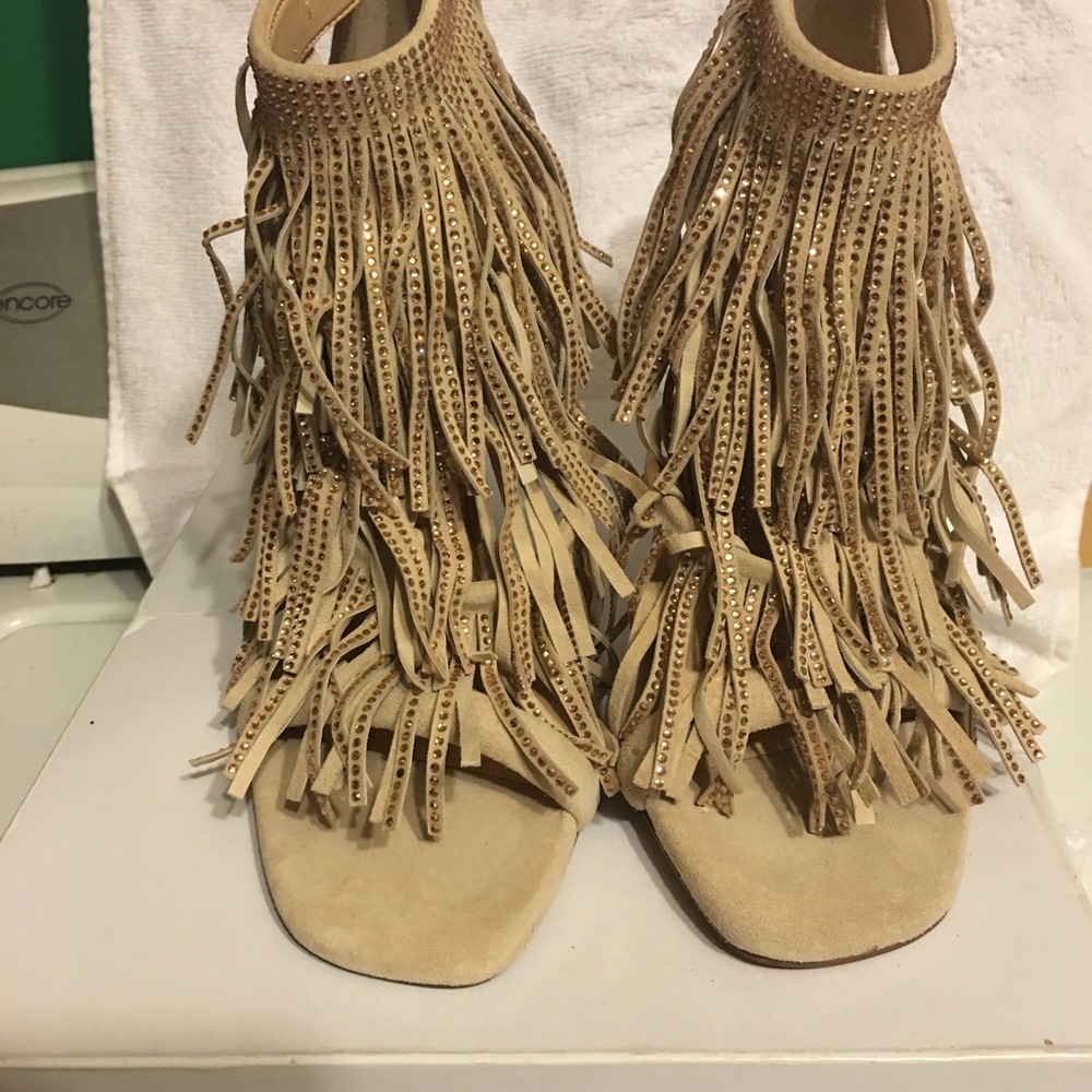 Steve Madden high heel 3layer fringe