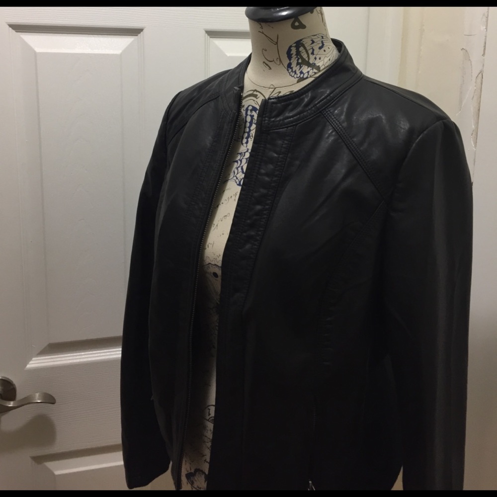 ⭐️The Limited Jacket