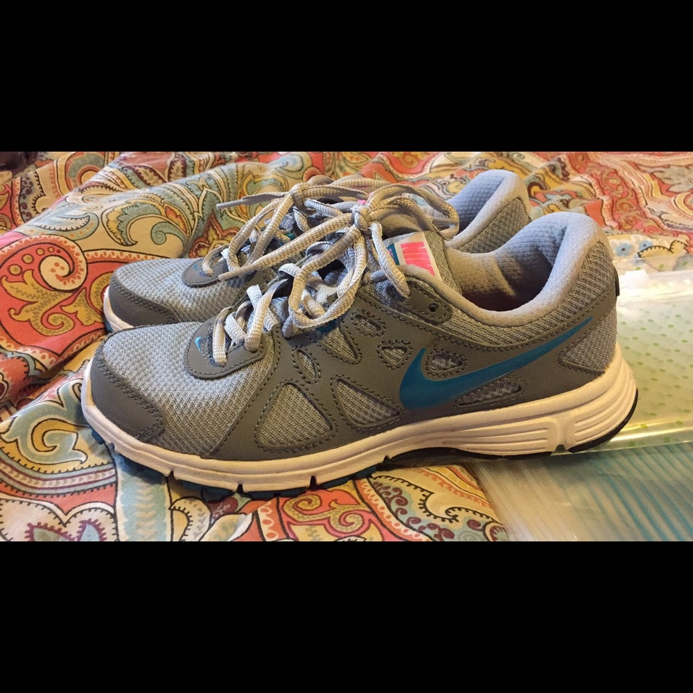 SOLD Nike shoes