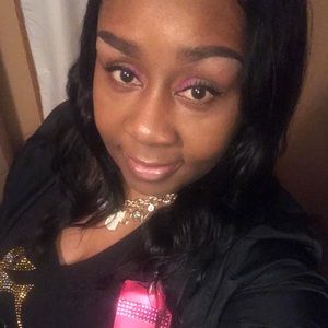 Meet your Posher, Latricia