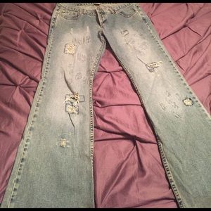 Taunt ripped jeans