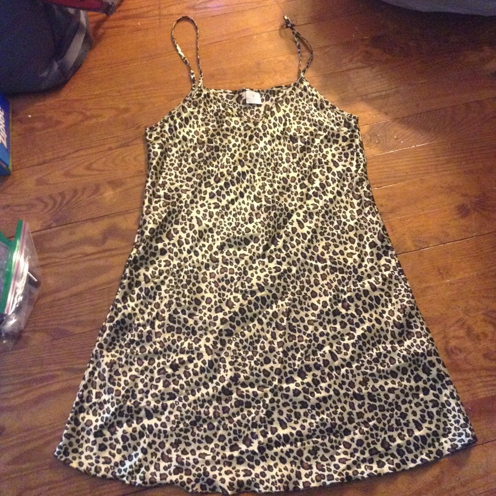 Short Leopard Print Night Gown