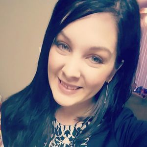 Meet your Posher, Adria