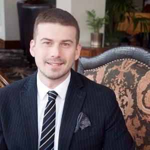 Meet your Posher, Dustin