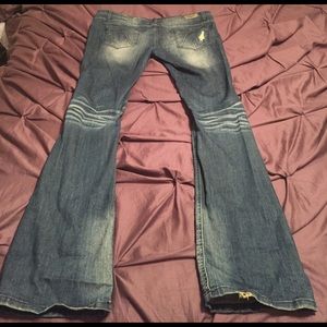Cambridge distressed stretch jeans