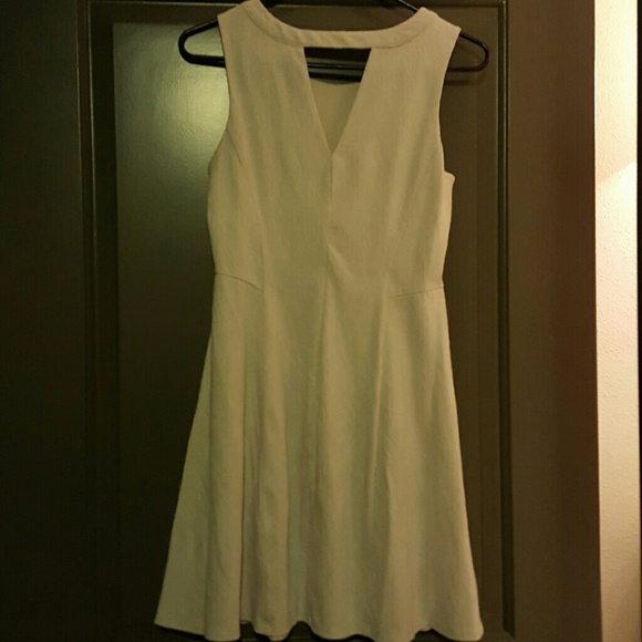 Amazing Dress - Picture 2 of 3