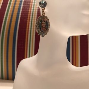 Artist Frida kahol beautiful unique earrings.