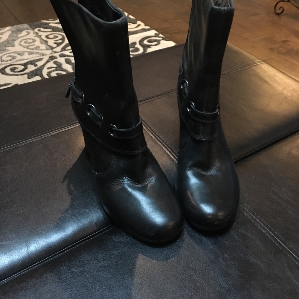 Aerosols black ankle boot