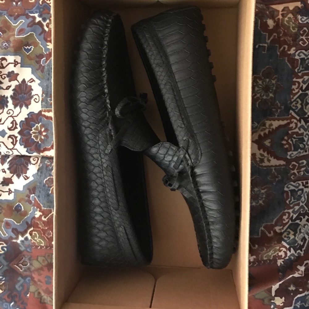 Men's ASOS embossed snake skin driving loafers 10