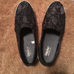 Mossimo sneakers