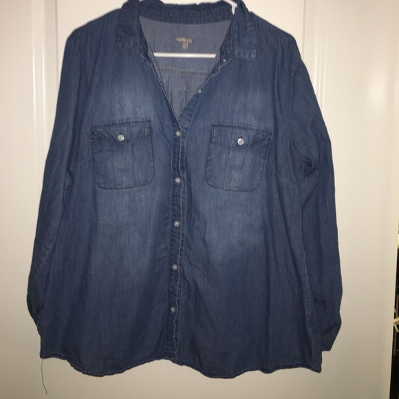 Charlotte Russe Tops - Charlotte Russe Blue Button Down
