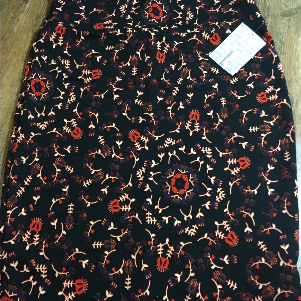 LulaRoe Cassie Pencil Skirt