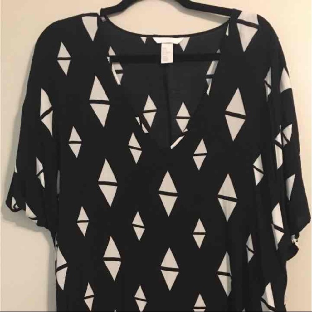 H&M black cream triangle high low dress