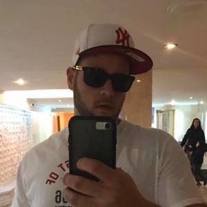 Meet your Posher, Jason